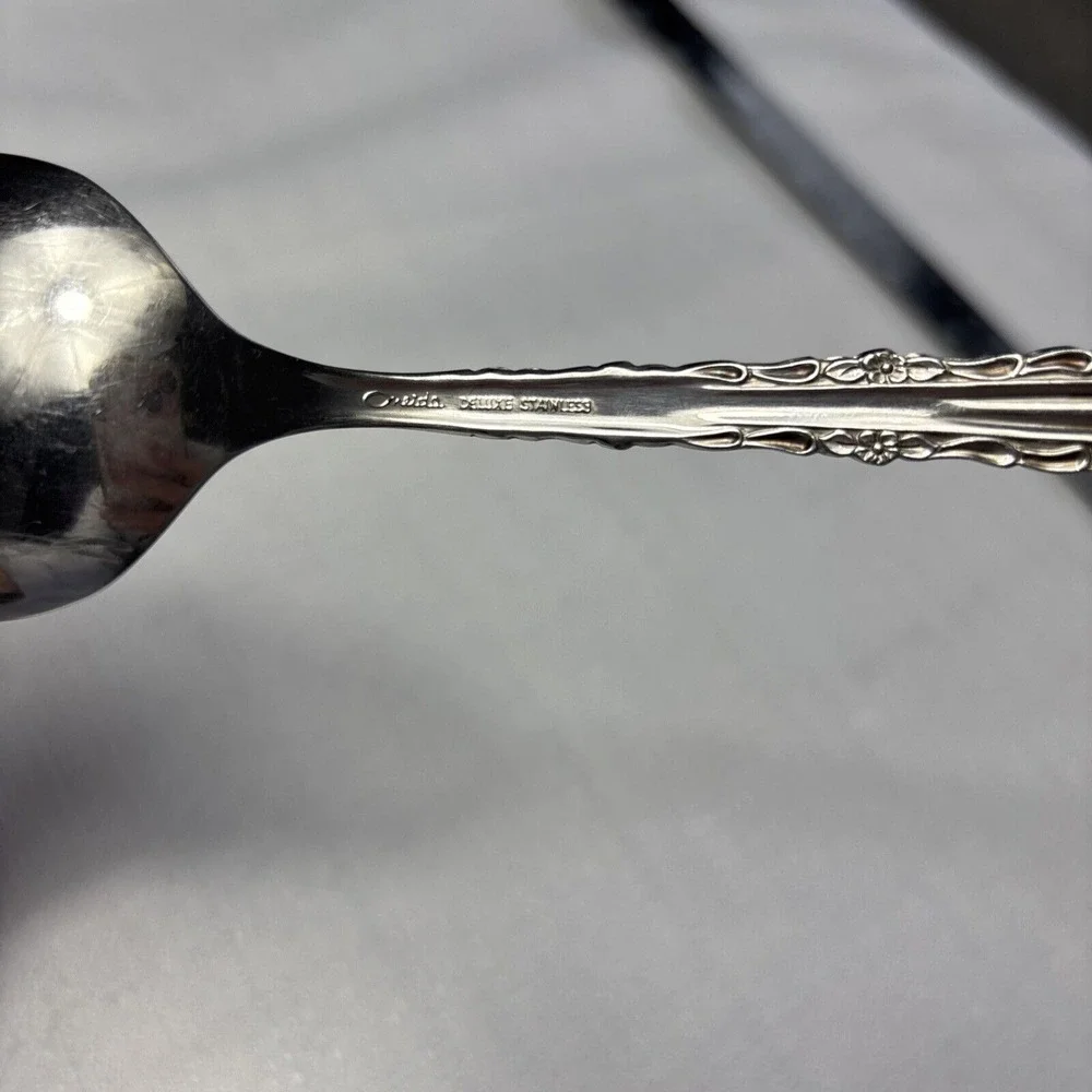 Oneida CHERIE Stainless‎ Solid Serving Spoon Deluxe Glossy Flatware